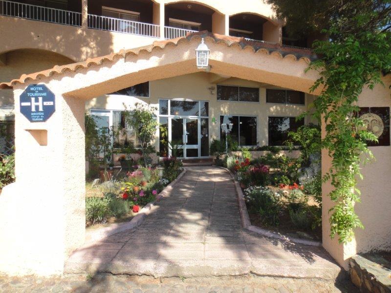 Hotel Le Colibri Лучиана Екстериор снимка