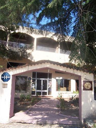 Hotel Le Colibri Лучиана Екстериор снимка